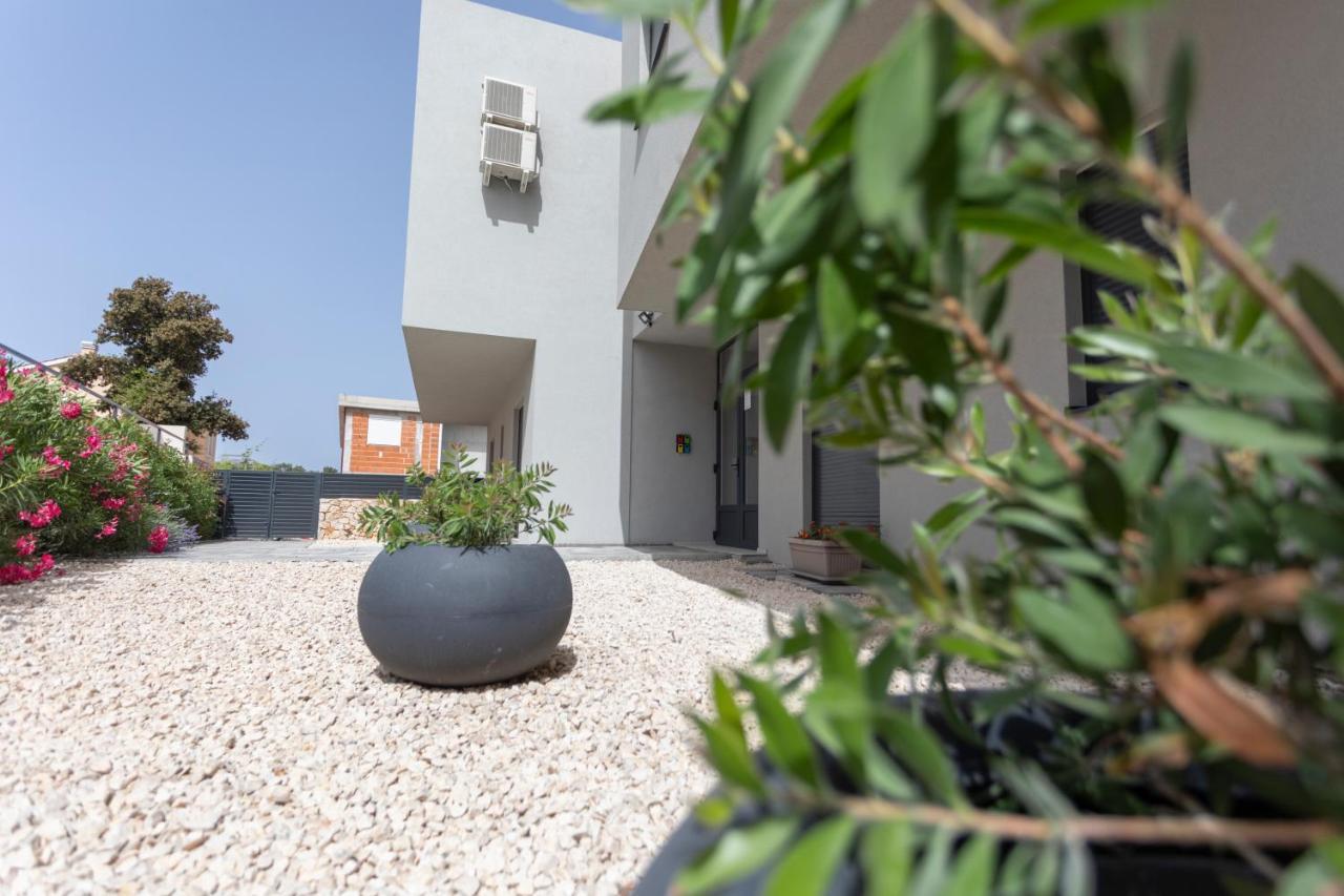 Appartement Atena Zaton 2 à Nin Extérieur photo