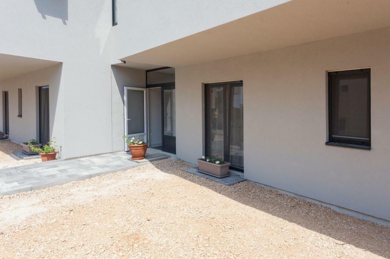 Appartement Atena Zaton 2 à Nin Extérieur photo