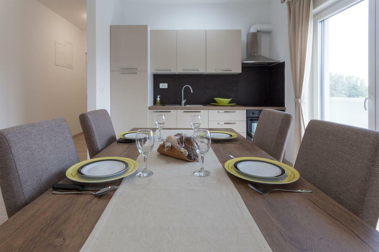 Appartement Atena Zaton 2 à Nin Extérieur photo