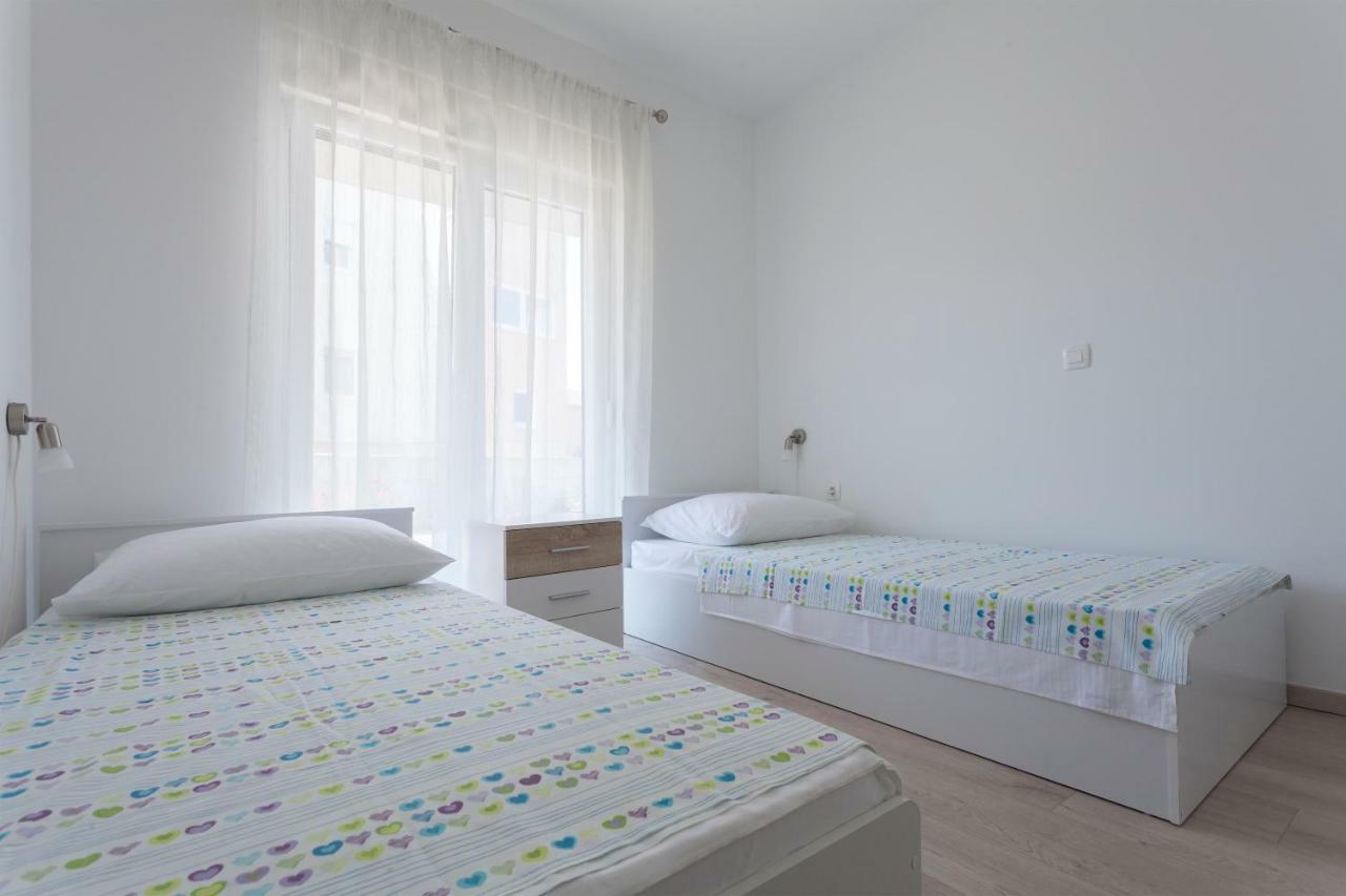 Appartement Atena Zaton 2 à Nin Extérieur photo